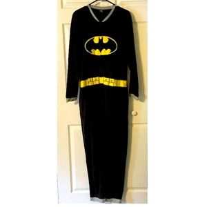 DC Batman Men’s One Piece PJ Removable Cape XL